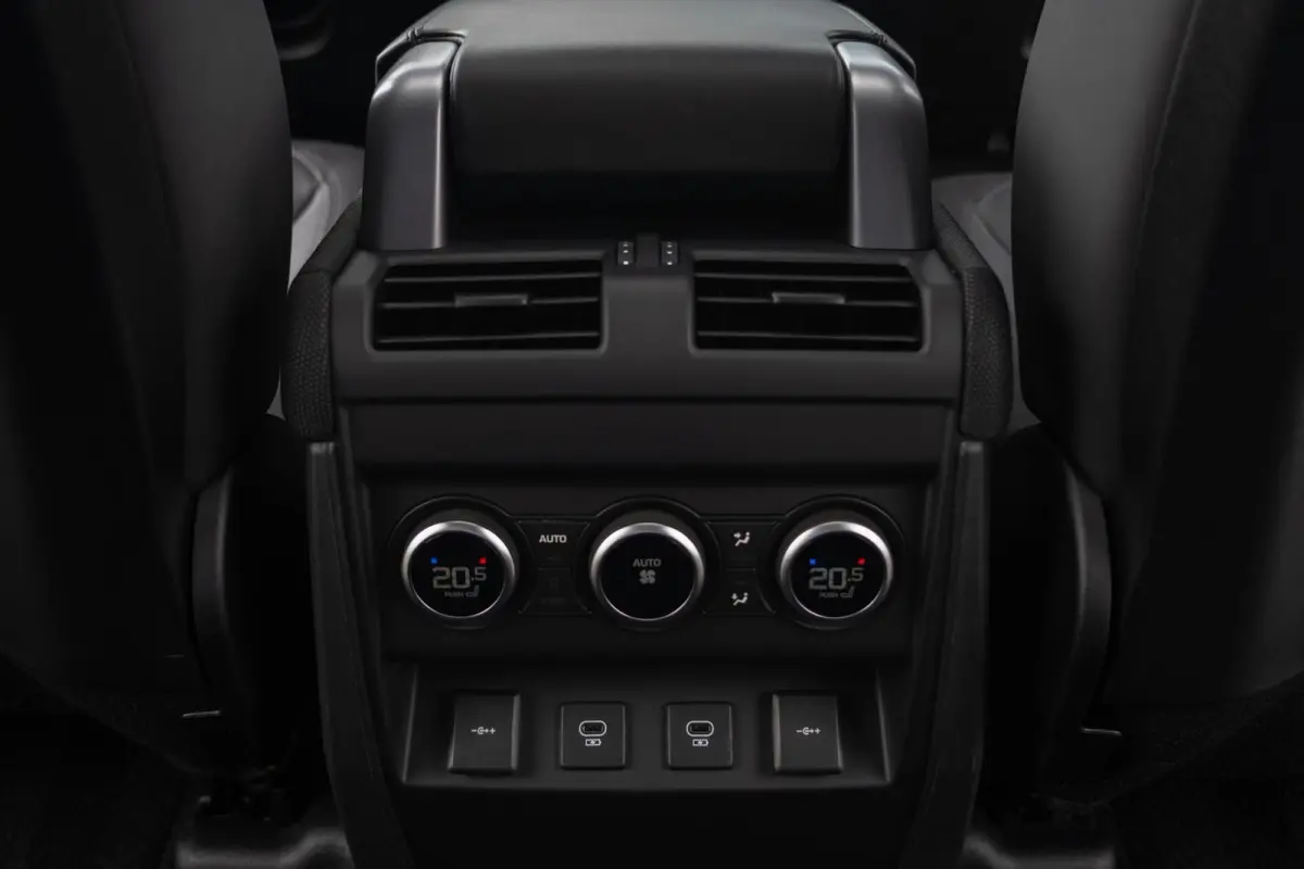 2.0 P400e X-Dynamic HSE Edition|1 Eigenaar|Org NL NAP|Panoramadak|Trekhaak|Luchtvering|CarPlay|Nieuwstaat|Dealer Onderhouden