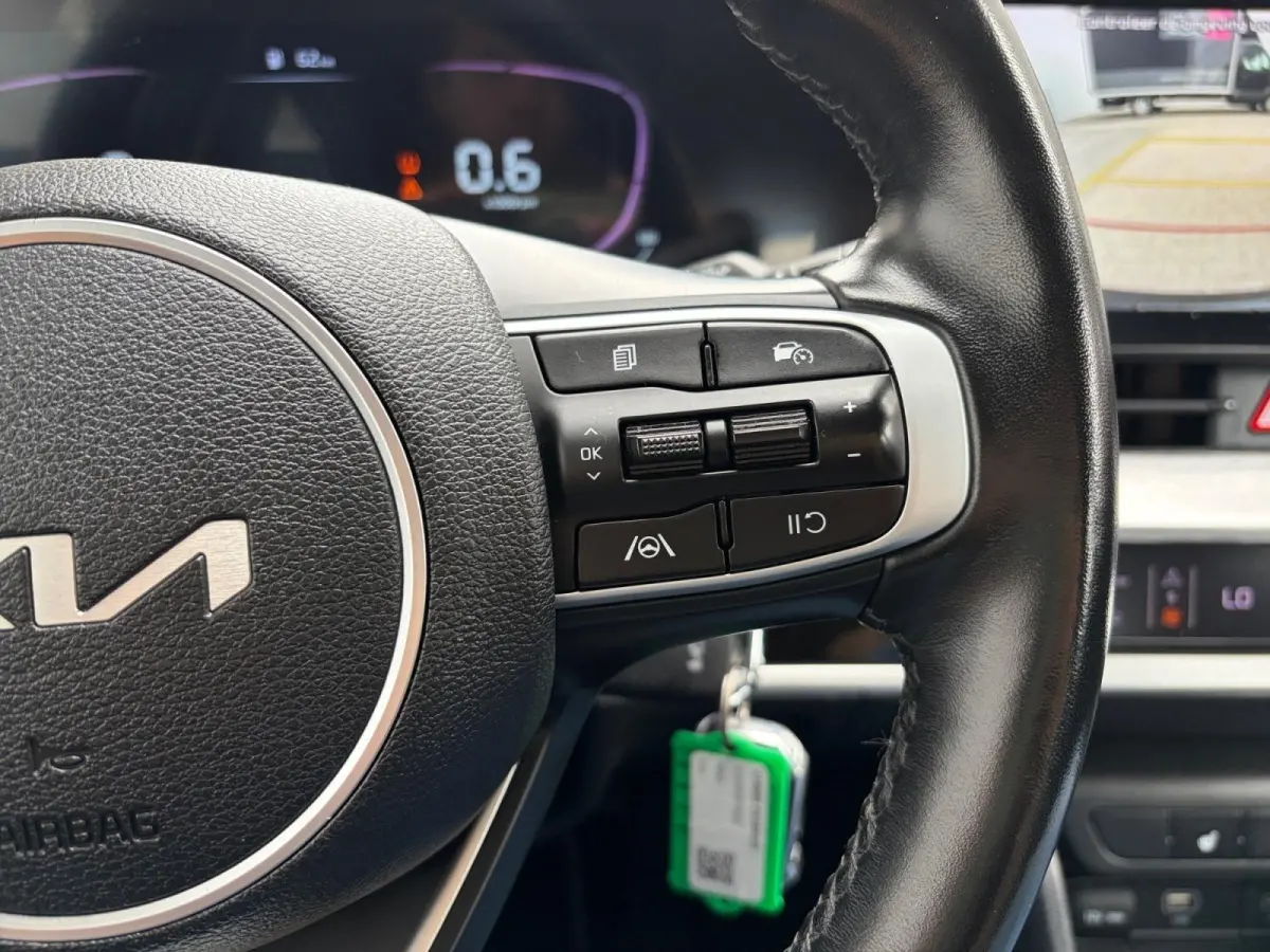 1.6 T-GDi MHEV DynamicLine Edition | Stoel- en stuurverwarming | Achteruitrijcamera | Parkeersensoren voor- en achter | Apple/Android Carplay | Navi | Climate control | Cruise control