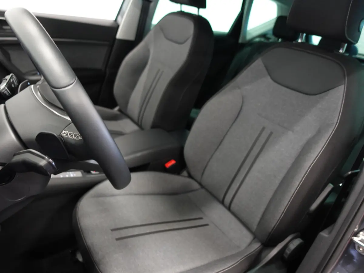 1.5 TSI Style DSG Business Intense Climate Control Cruise Control Navigatie Apple Carplay/Android Auto Virtual Cockpit Privacy Glass PDC VA Camera