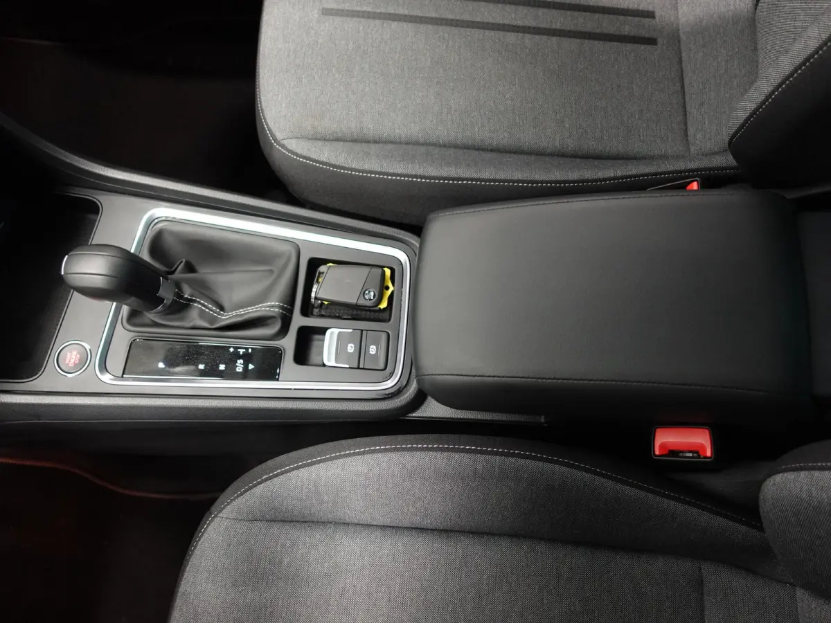 1.5 TSI Style DSG Business Intense Climate Control Cruise Control Navigatie Apple Carplay/Android Auto Virtual Cockpit Privacy Glass PDC VA Camera