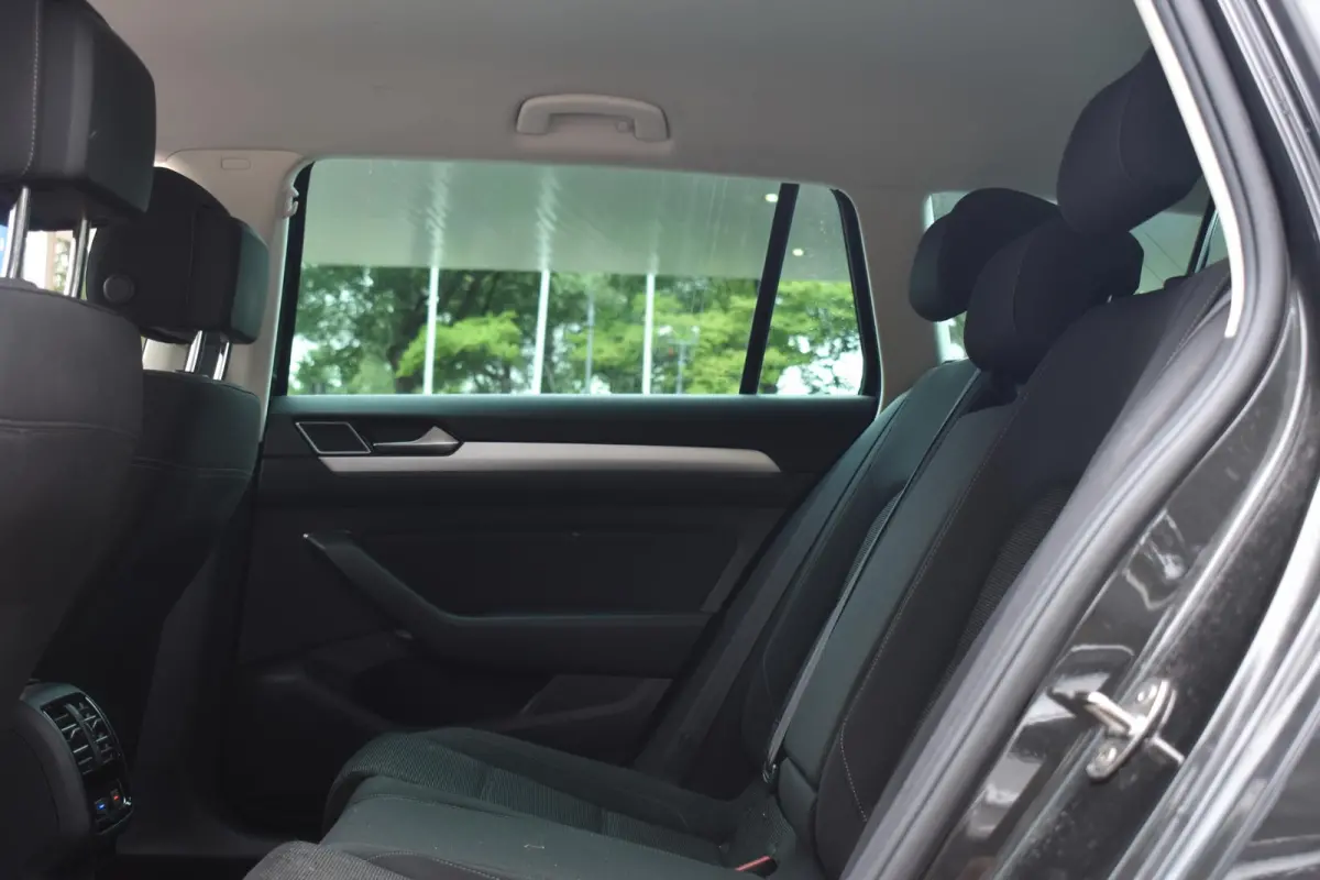 1.4 TSI Comfortline Business Automaat | Navigatie | Trekhaak | Whatsapp 06-53188999
