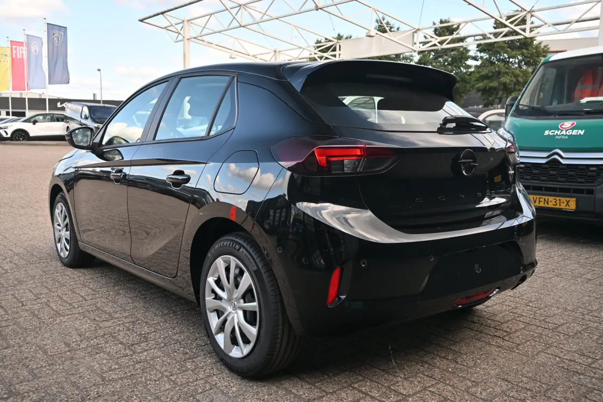 Edition 110pk Hybrid | Achteruitrijcamera | Navigatie By App | Cruise Control | Airco | !!