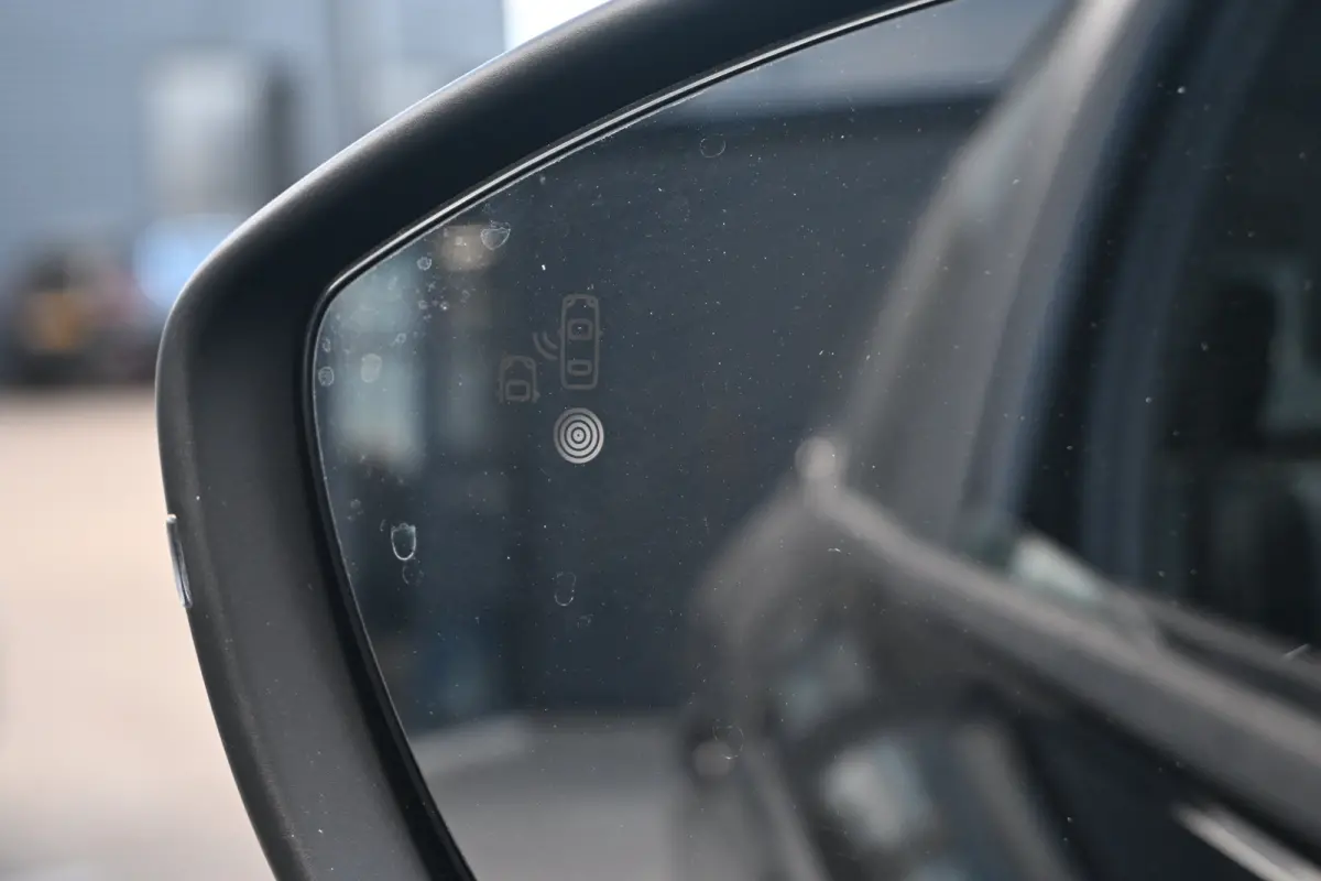 Edition 110pk Hybrid | Achteruitrijcamera | Navigatie By App | Cruise Control | Airco | !!