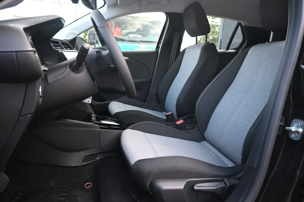 Edition 110pk Hybrid | Achteruitrijcamera | Navigatie By App | Cruise Control | Airco | !!