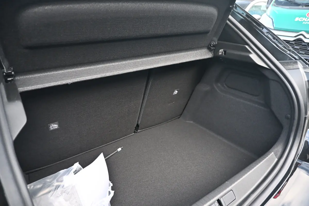 Edition 110pk Hybrid | Achteruitrijcamera | Navigatie By App | Cruise Control | Airco | !!