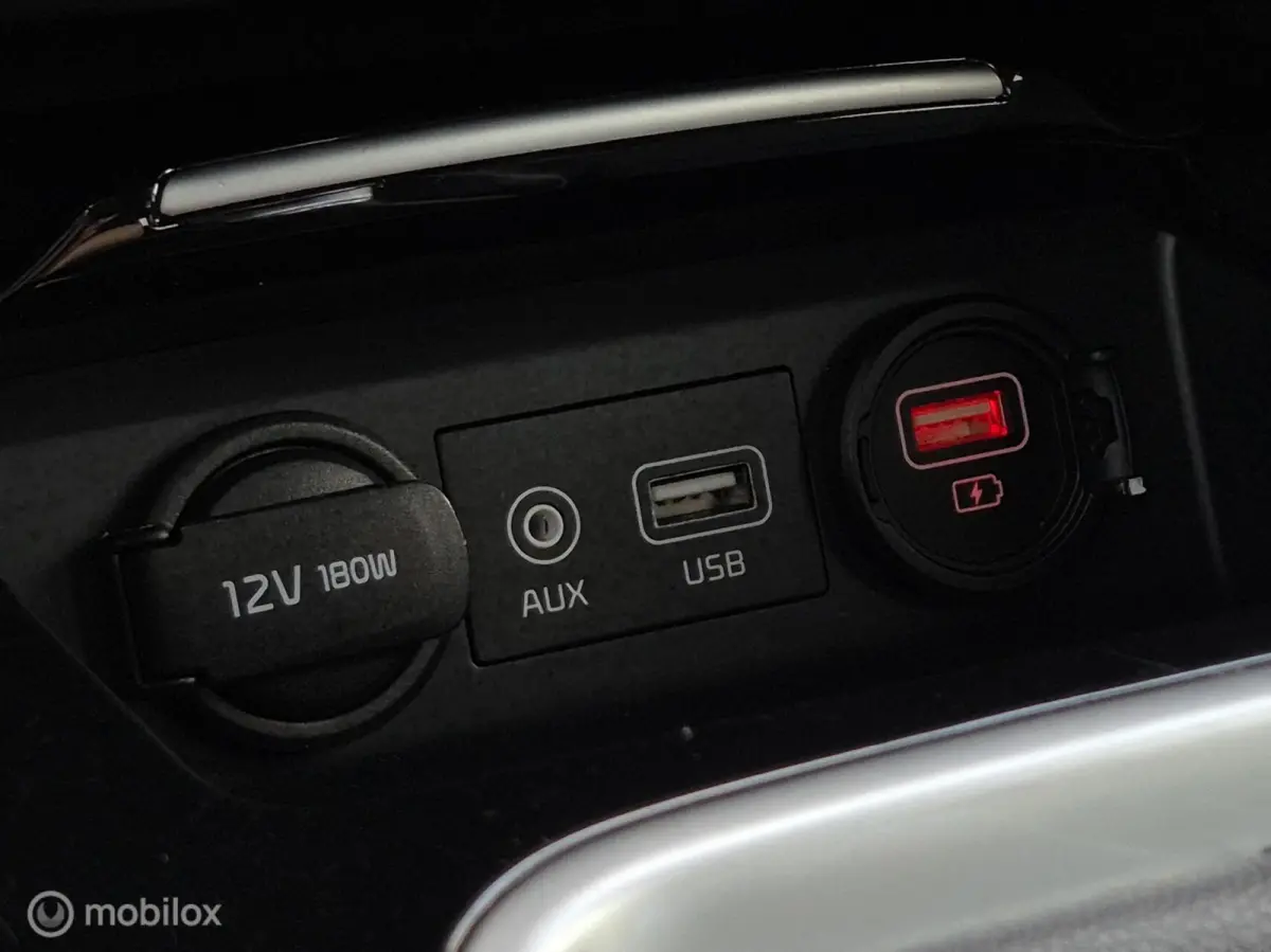 1.0 T-GDI DYNAMICPLUSLINE/CAMERA/KEYLESS/STOEL-STUURVERW/HALF-LEDER/16''LMV/CARPLAY/NAVI