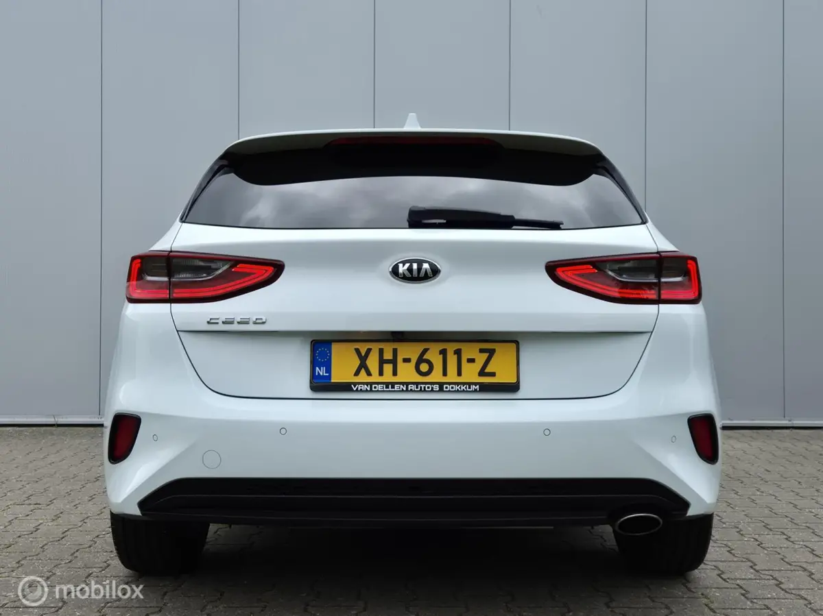 1.0 T-GDI DYNAMICPLUSLINE/CAMERA/KEYLESS/STOEL-STUURVERW/HALF-LEDER/16''LMV/CARPLAY/NAVI