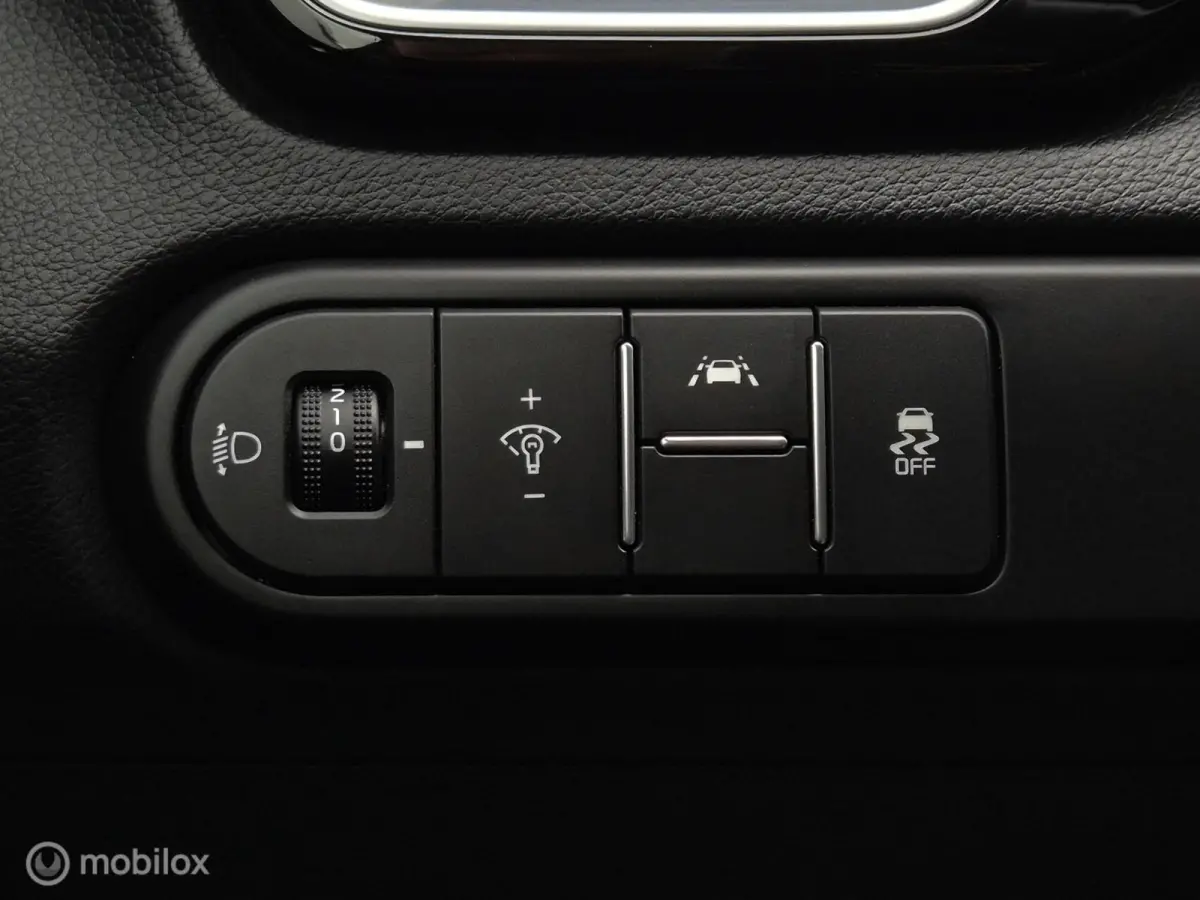 1.0 T-GDI DYNAMICPLUSLINE/CAMERA/KEYLESS/STOEL-STUURVERW/HALF-LEDER/16''LMV/CARPLAY/NAVI