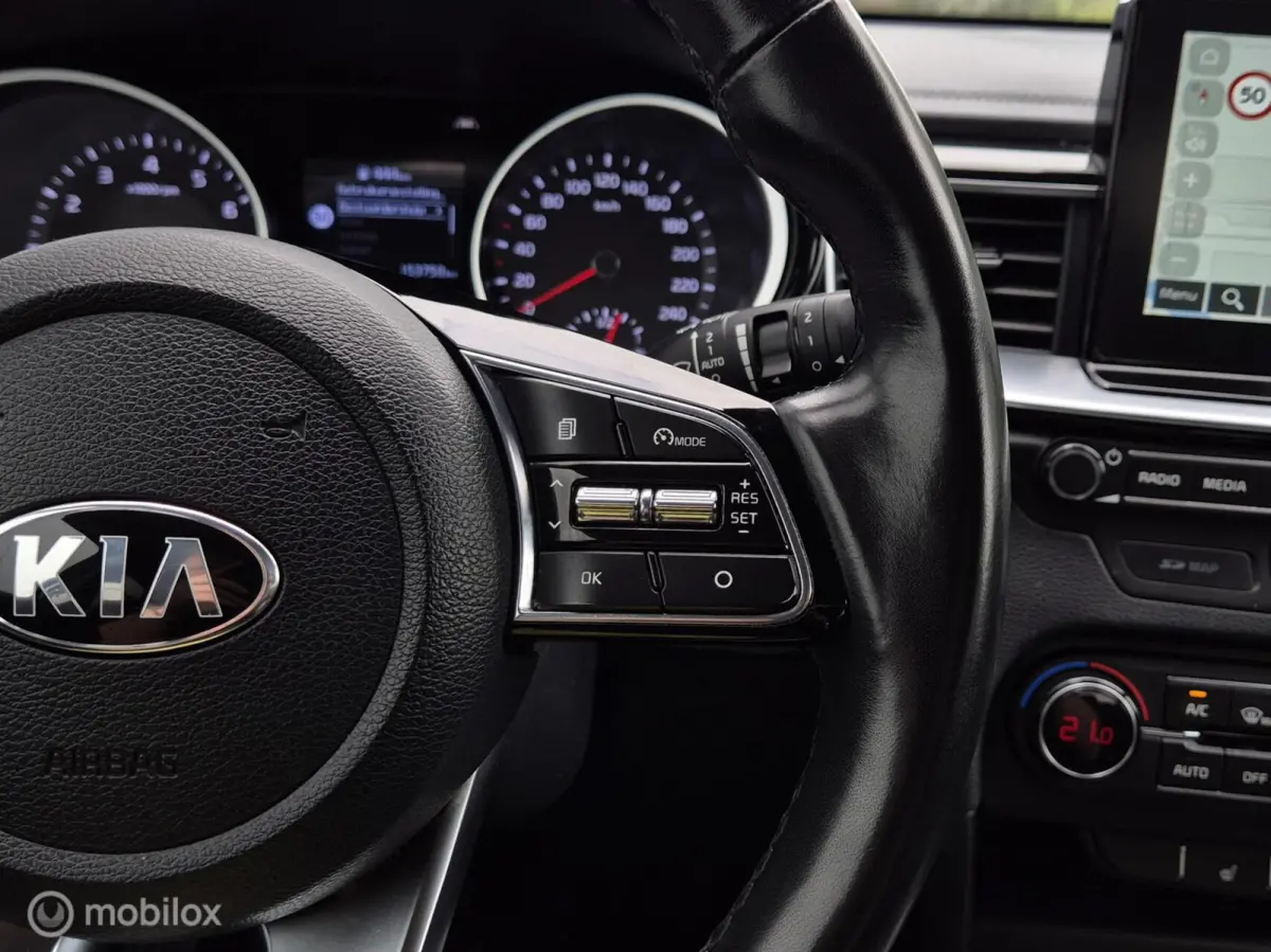 1.0 T-GDI DYNAMICPLUSLINE/CAMERA/KEYLESS/STOEL-STUURVERW/HALF-LEDER/16''LMV/CARPLAY/NAVI