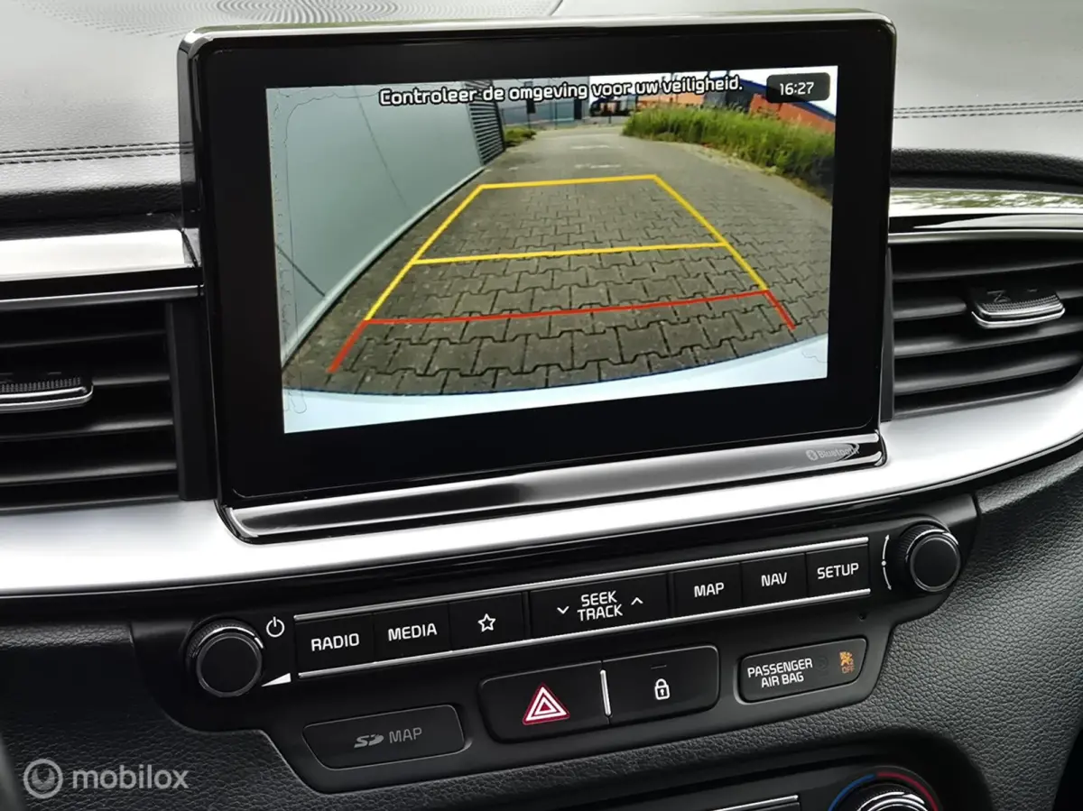 1.0 T-GDI DYNAMICPLUSLINE/CAMERA/KEYLESS/STOEL-STUURVERW/HALF-LEDER/16''LMV/CARPLAY/NAVI