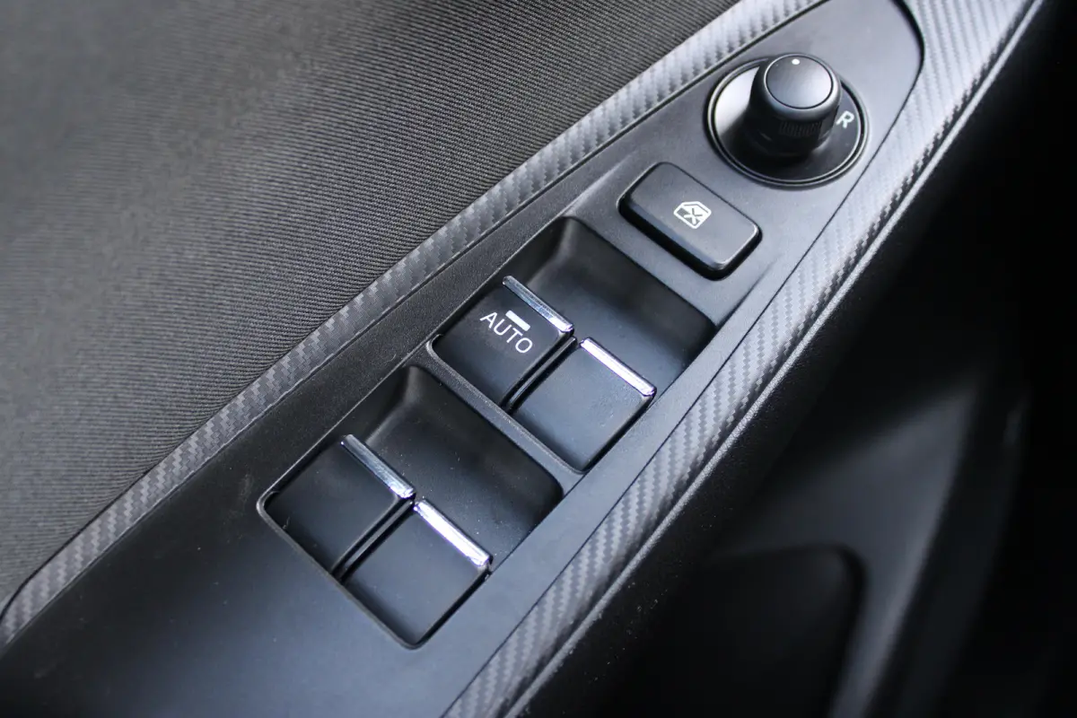 1.5 e-SkyActiv-G 75pk Prime-Line | Navi | Apple Carplay/Android Auto|telefoonintegratie premium | Cruise control | Keyless start