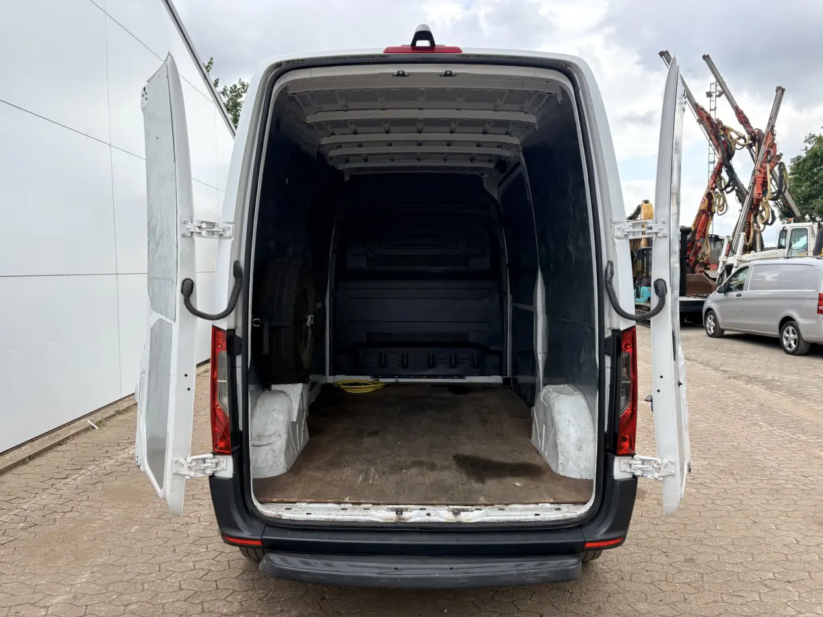 eSprinter 312 55kWh L2H2 Elektrisch 168km WLTP 93,7% (SOH) 80kw Snelladen Climate Control Camera