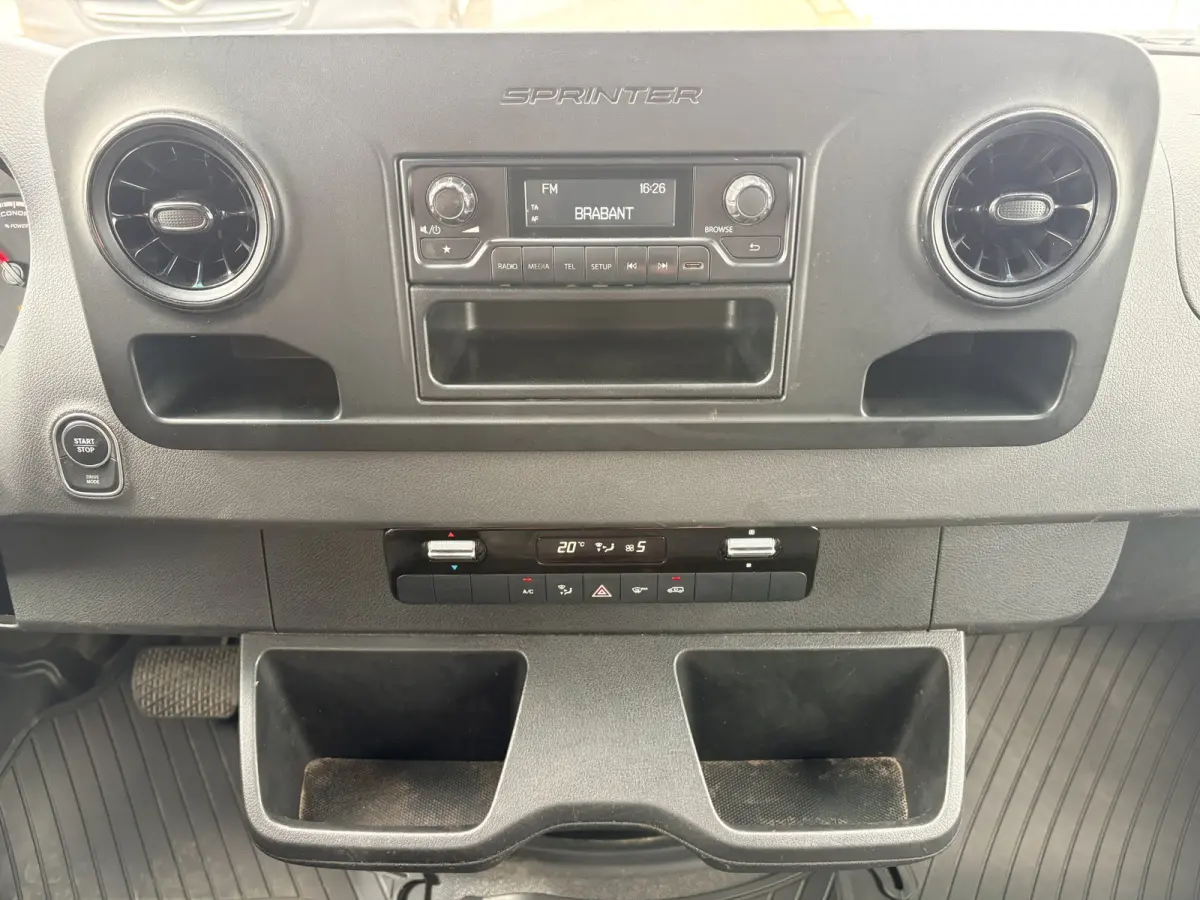 eSprinter 312 55kWh L2H2 Elektrisch 168km WLTP 93,7% (SOH) 80kw Snelladen Climate Control Camera