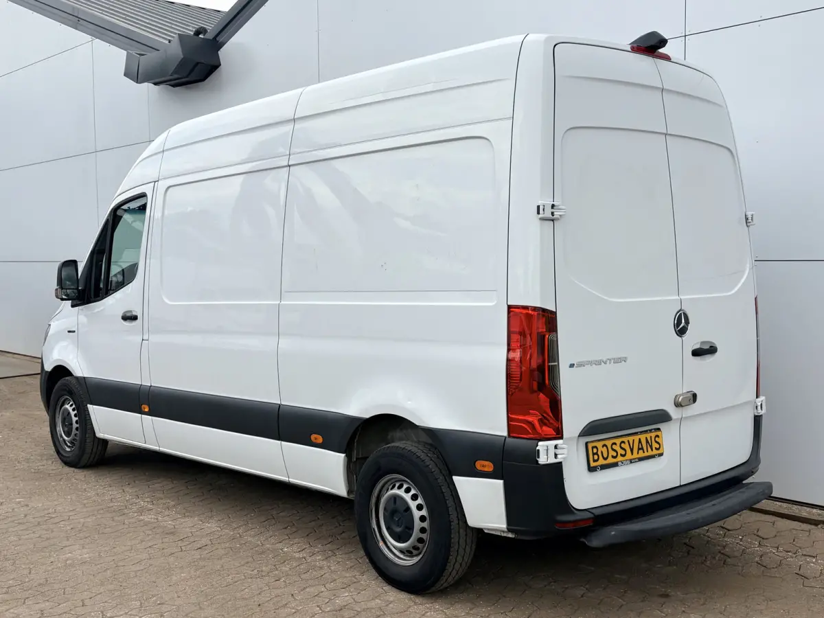 eSprinter 312 55kWh L2H2 Elektrisch 168km WLTP 93,7% (SOH) 80kw Snelladen Climate Control Camera