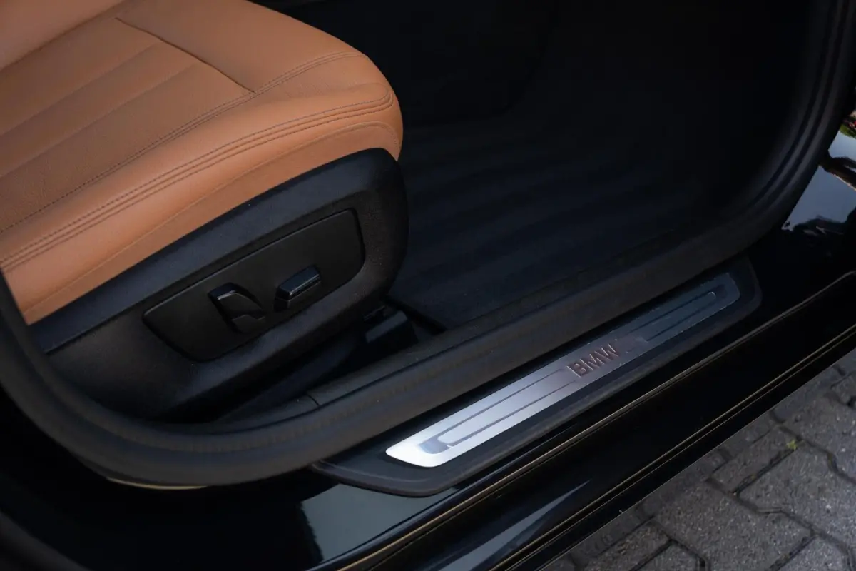 520i High Executive|Automaat|2e Eig|Leder|M-Sport|Camera|Volledig Onderhouden