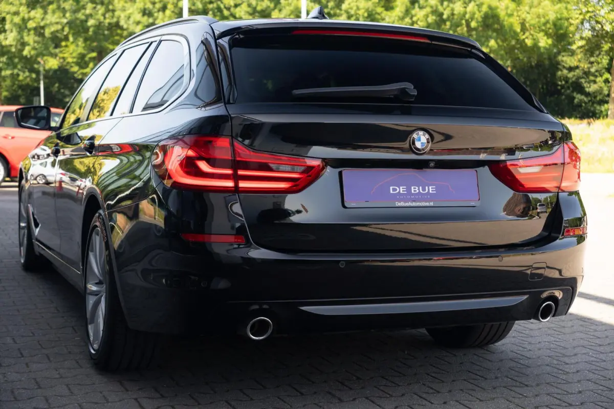 520i High Executive|Automaat|2e Eig|Leder|M-Sport|Camera|Volledig Onderhouden