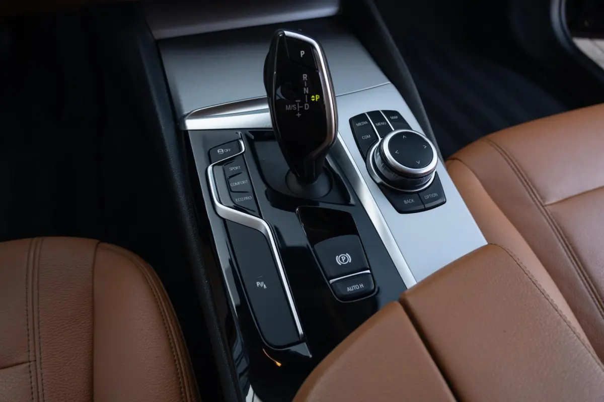 520i High Executive|Automaat|2e Eig|Leder|M-Sport|Camera|Volledig Onderhouden