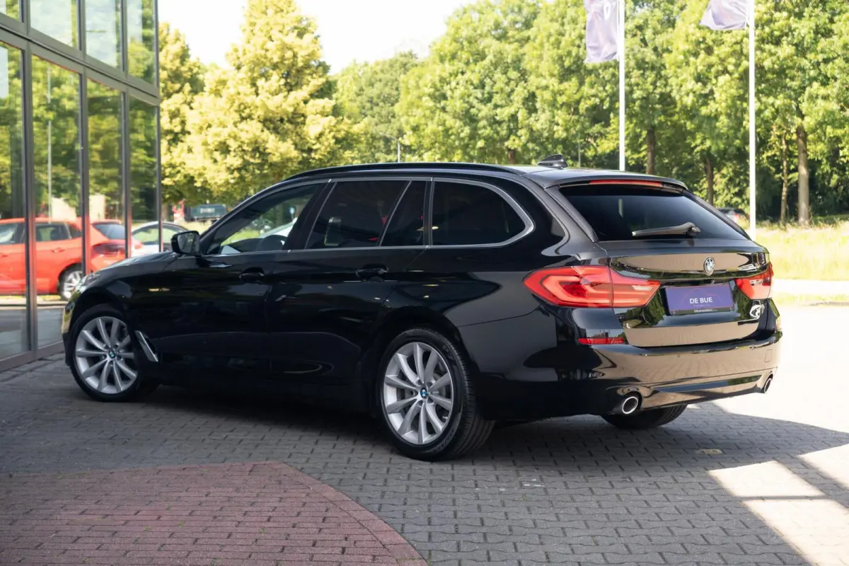 520i High Executive|Automaat|2e Eig|Leder|M-Sport|Camera|Volledig Onderhouden