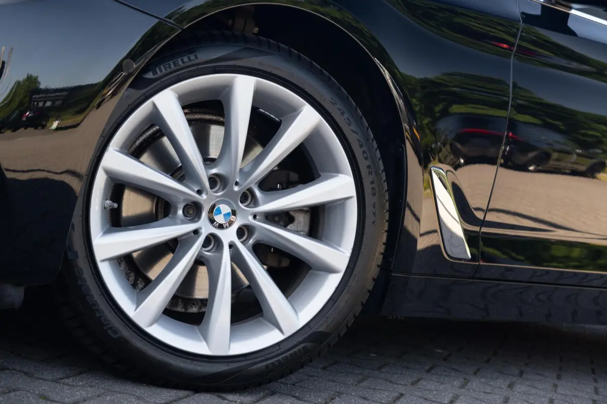 520i High Executive|Automaat|2e Eig|Leder|M-Sport|Camera|Volledig Onderhouden