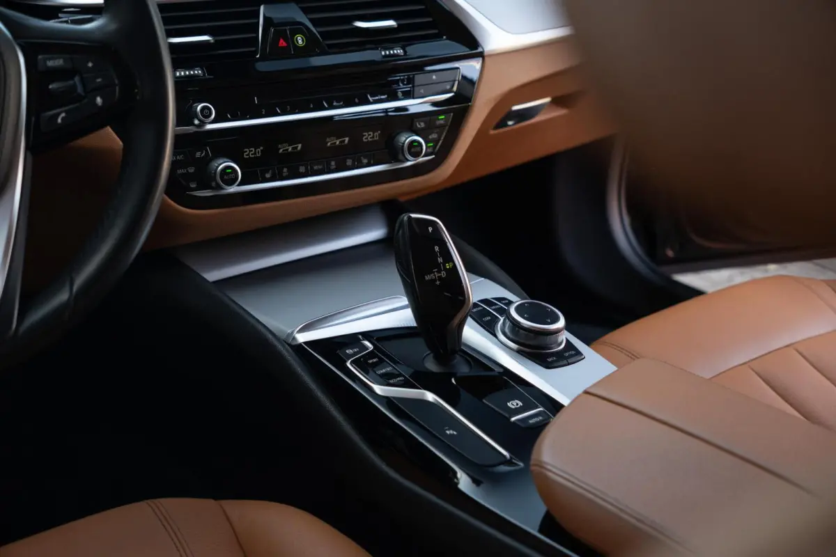 520i High Executive|Automaat|2e Eig|Leder|M-Sport|Camera|Volledig Onderhouden