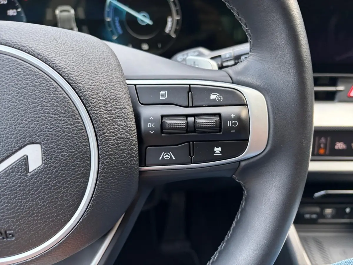 1.6 T-GDi Plug-in Hybrid AWD DynamicLine Luxury | Stoel- en stuurverwarming | Elektrisch verstelbare voorstoelen | Stoelverwarming achter | Achteruitrijcamera | Parkeersensoren voor- en acht