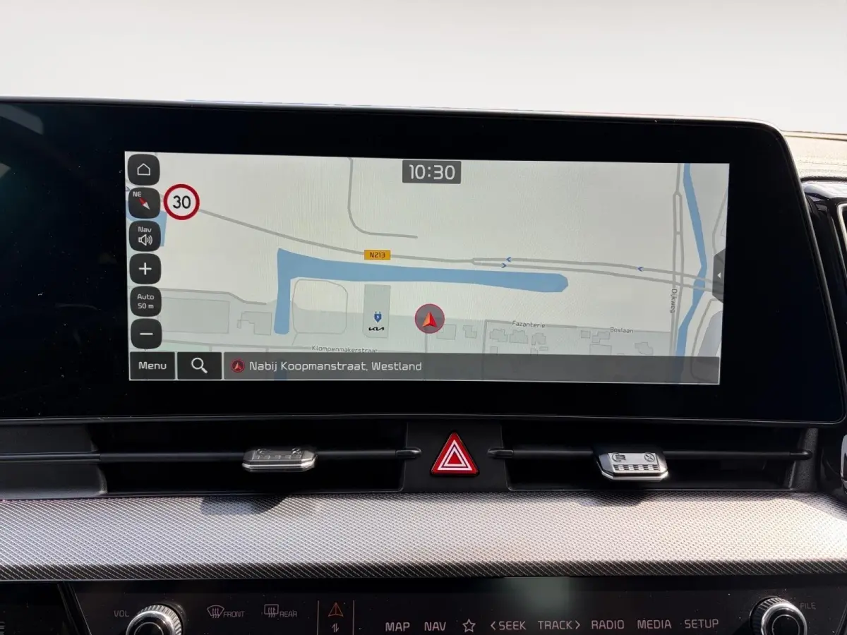 1.6 T-GDi Plug-in Hybrid AWD DynamicLine Luxury | Stoel- en stuurverwarming | Elektrisch verstelbare voorstoelen | Stoelverwarming achter | Achteruitrijcamera | Parkeersensoren voor- en acht