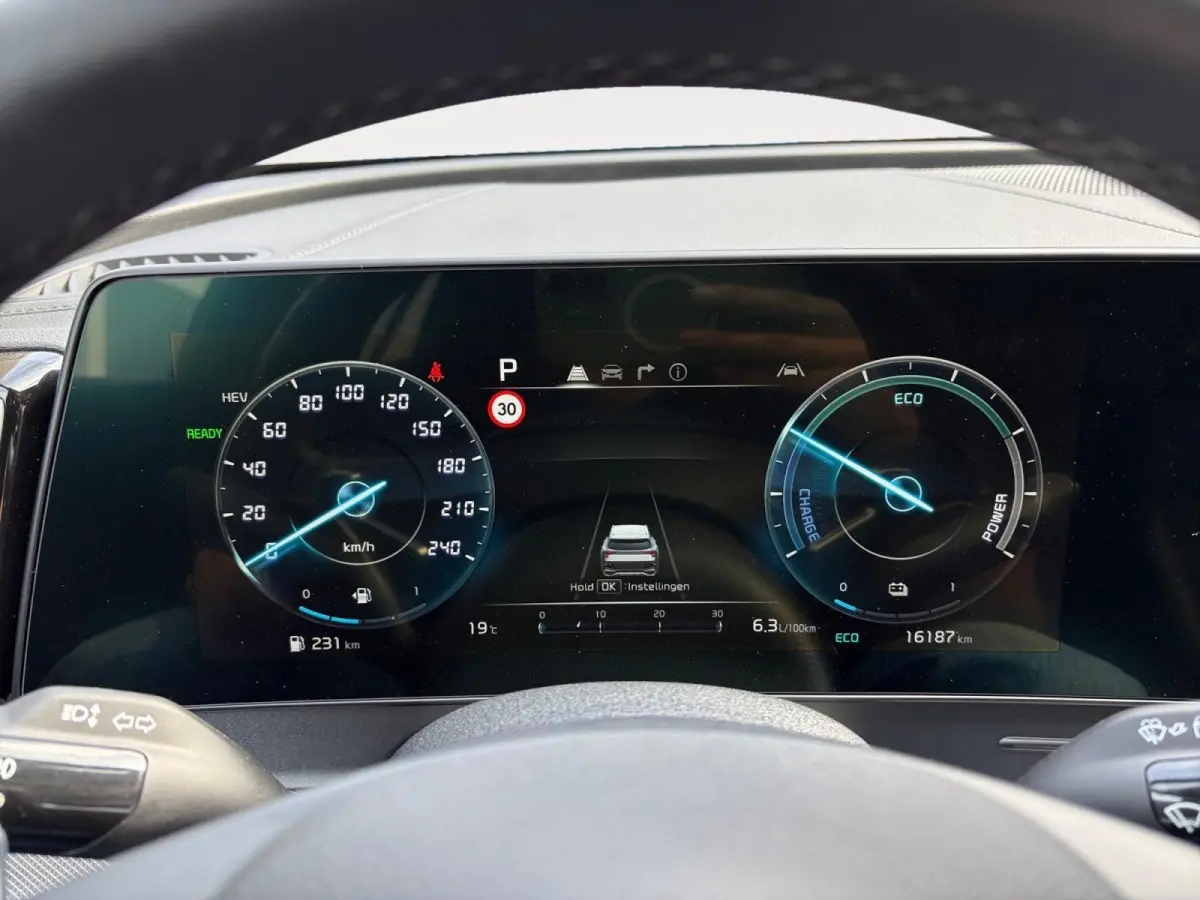 1.6 T-GDi Plug-in Hybrid AWD DynamicLine Luxury | Stoel- en stuurverwarming | Elektrisch verstelbare voorstoelen | Stoelverwarming achter | Achteruitrijcamera | Parkeersensoren voor- en acht