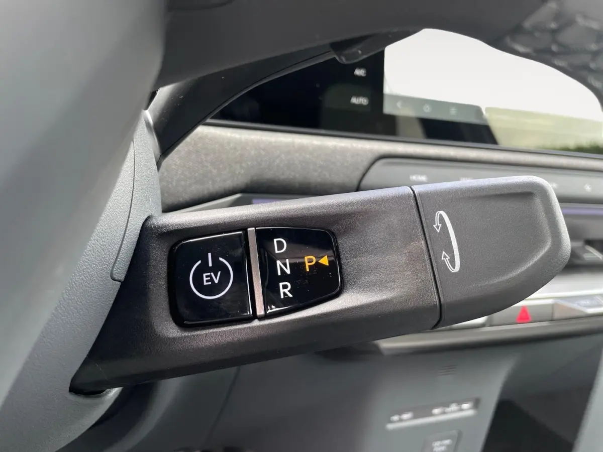 GT-Line 61 kWh | Nieuw model | Nu te bestellen| 413 km actieradius | GT-Line interieur |  | Nu met €3.000,- Inruilpremie
