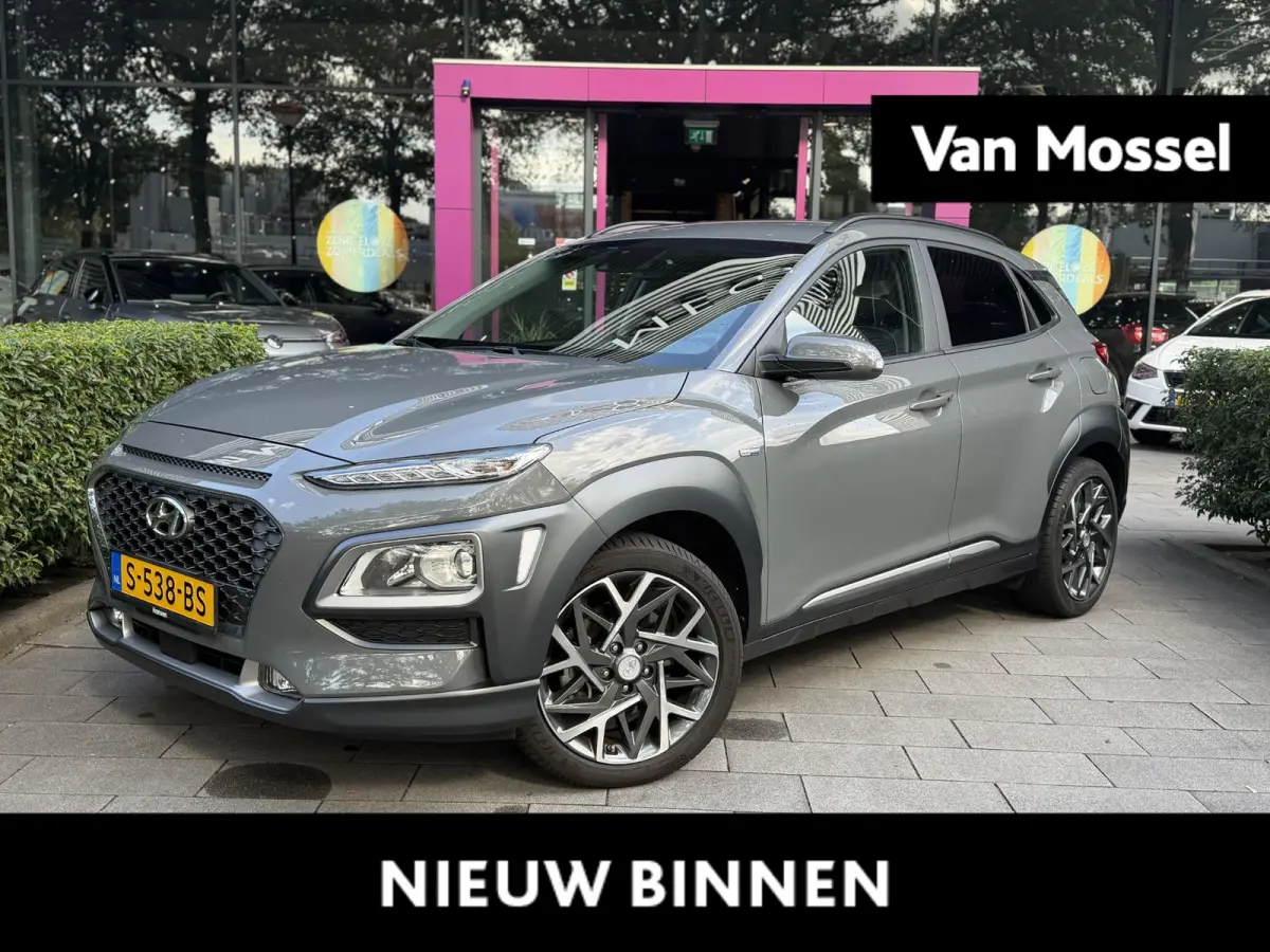 1.6 GDI HEV Premium | WORDT VERWACHT | NAVIGATIE | ACHTERUITRIJCAMERA | BLEUTOOTH | PARKEERSENSOREN |
