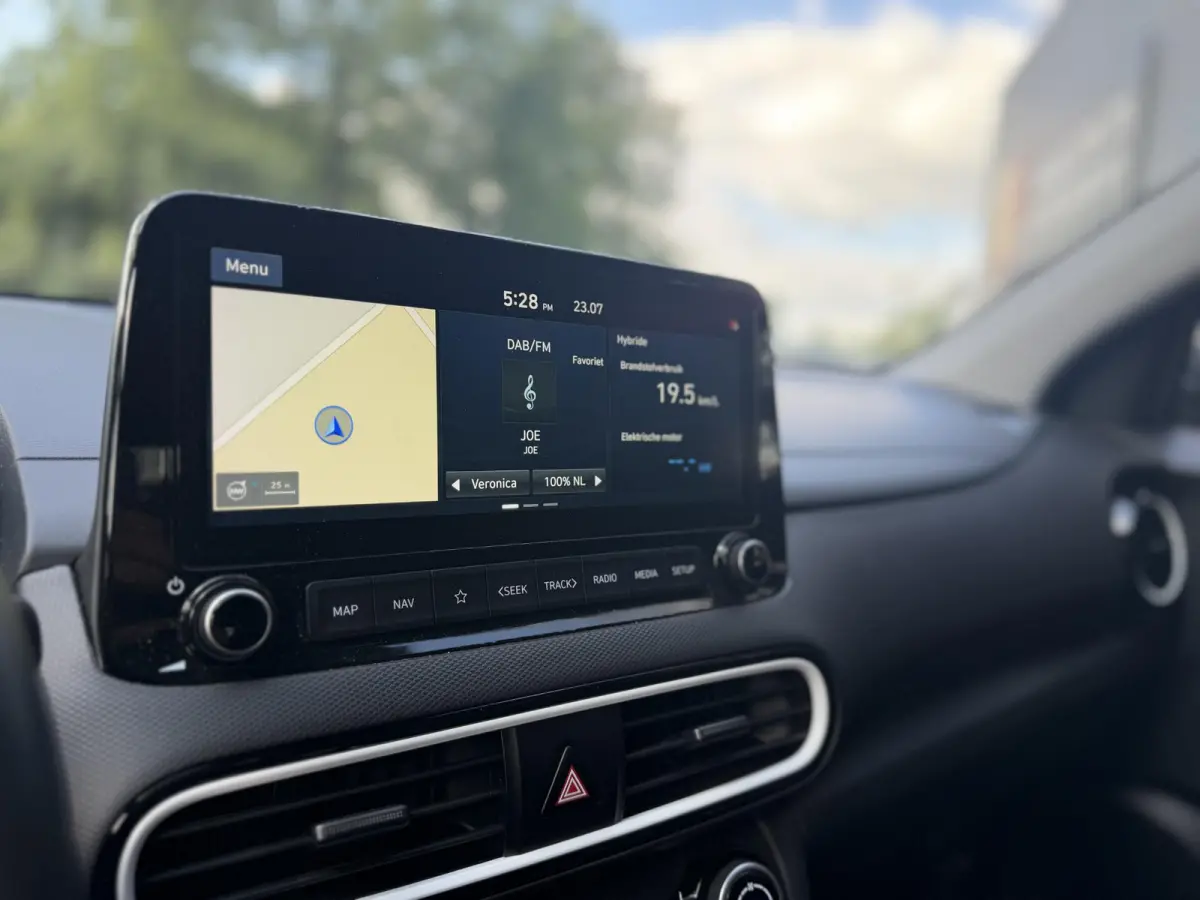 1.6 GDI HEV Premium | WORDT VERWACHT | NAVIGATIE | ACHTERUITRIJCAMERA | BLEUTOOTH | PARKEERSENSOREN |