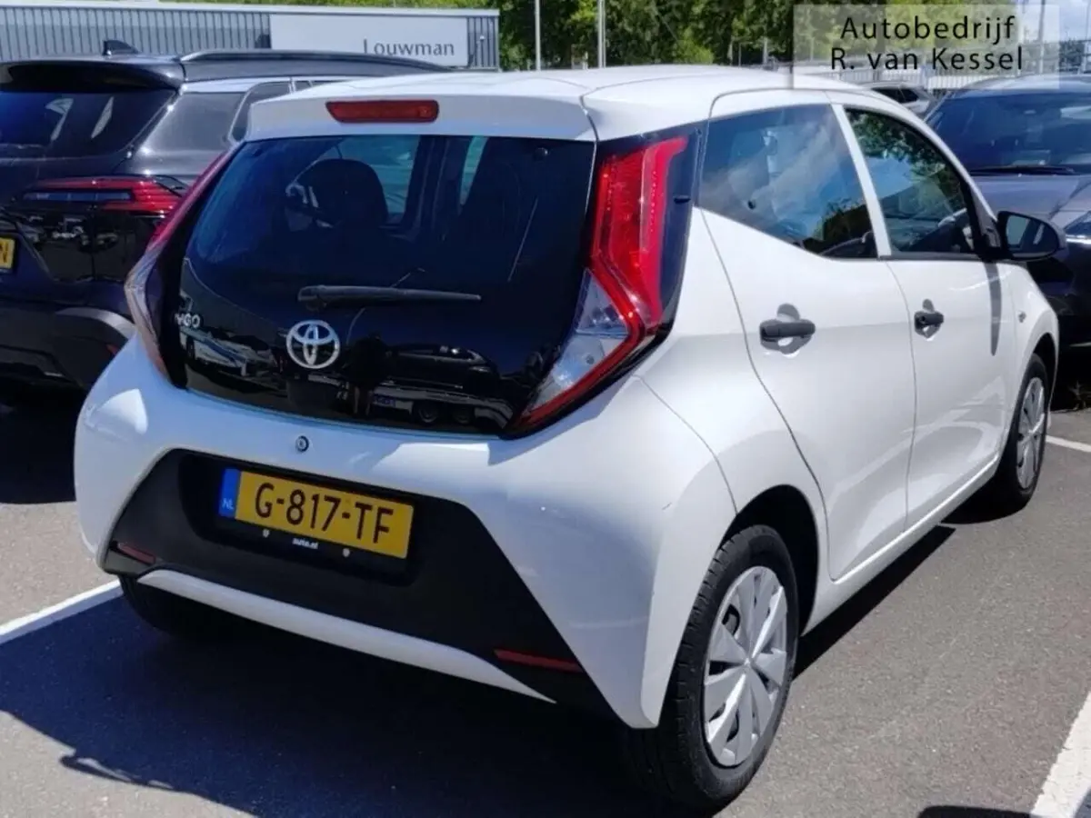 1.0 VVT-i x I Dealer onderhouden I NL-auto