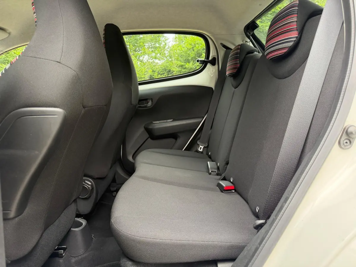 1.0VTi Shine 5Drs | Carplay | Camera | NAP! | DAB