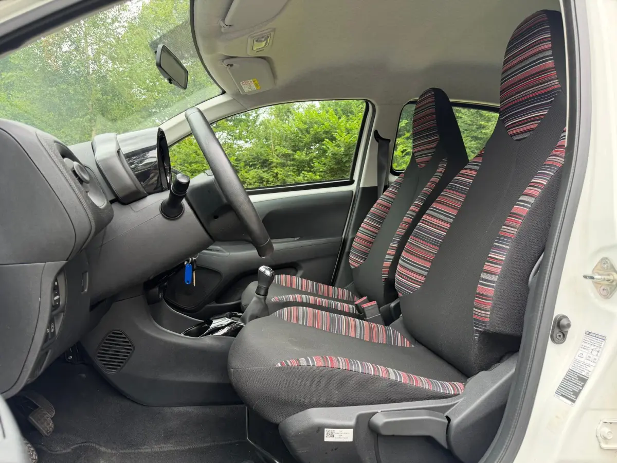 1.0VTi Shine 5Drs | Carplay | Camera | NAP! | DAB