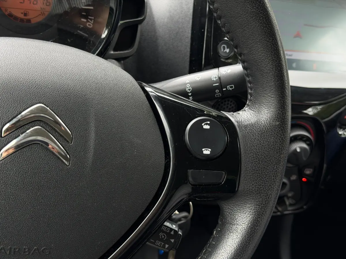 1.0VTi Shine 5Drs | Carplay | Camera | NAP! | DAB