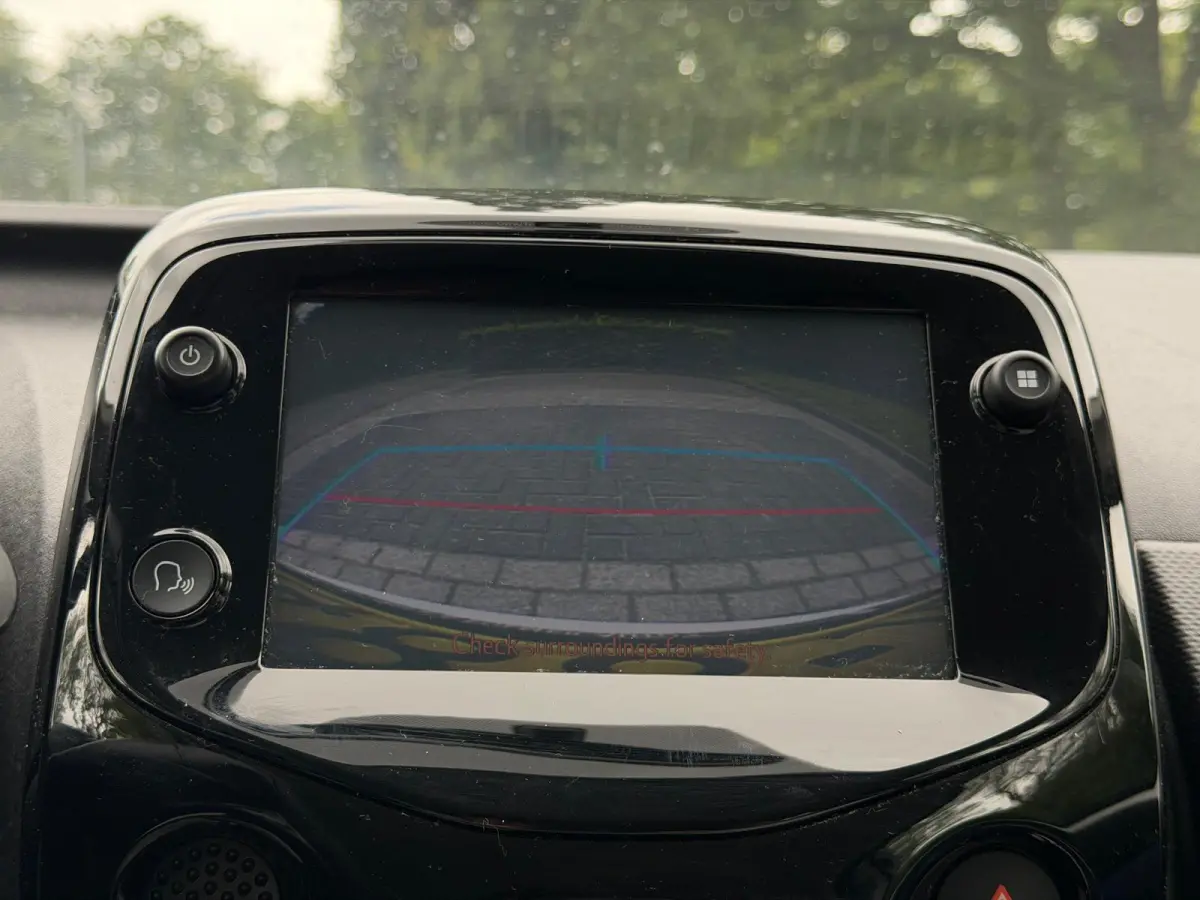 1.0VTi Shine 5Drs | Carplay | Camera | NAP! | DAB