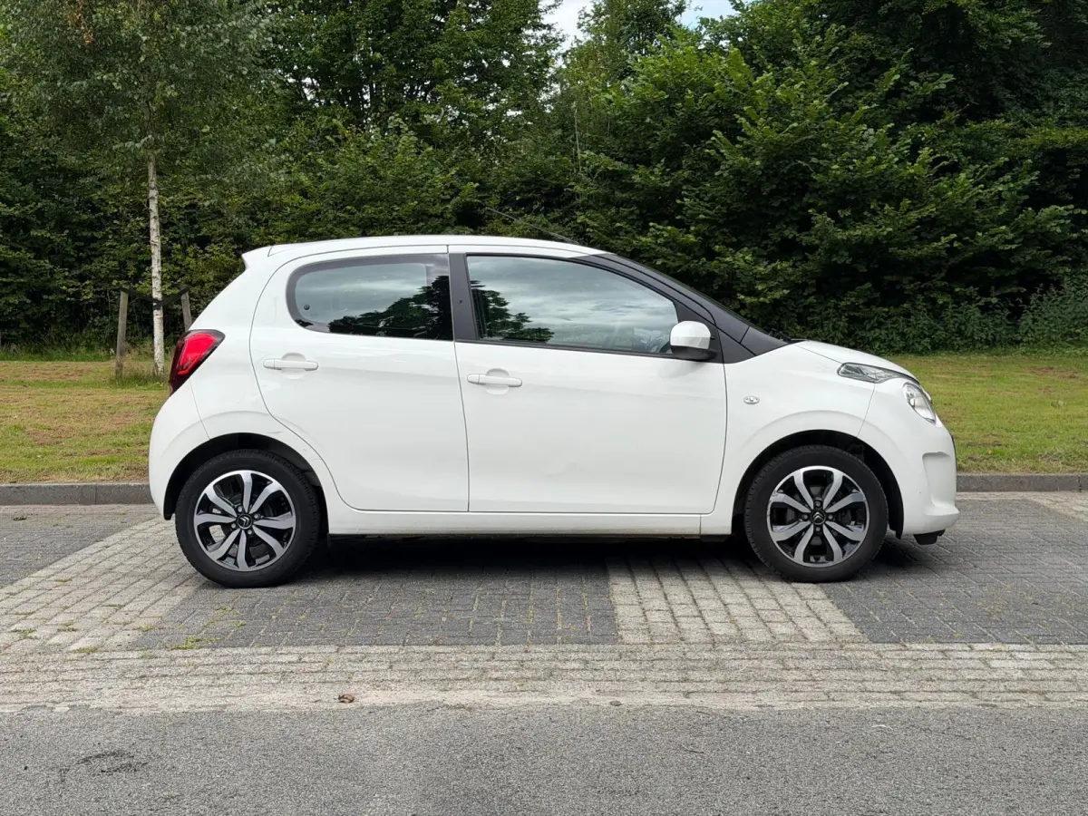 1.0VTi Shine 5Drs | Carplay | Camera | NAP! | DAB