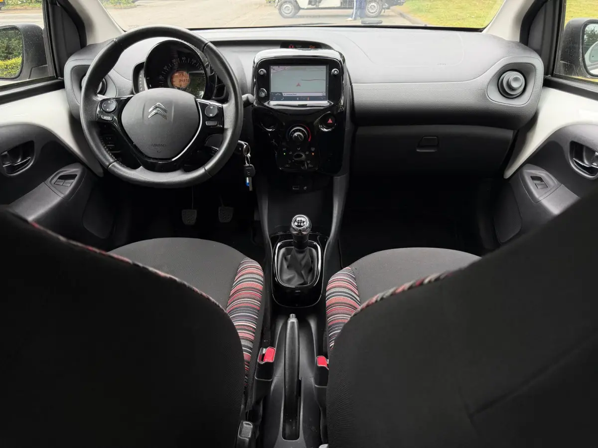 1.0VTi Shine 5Drs | Carplay | Camera | NAP! | DAB