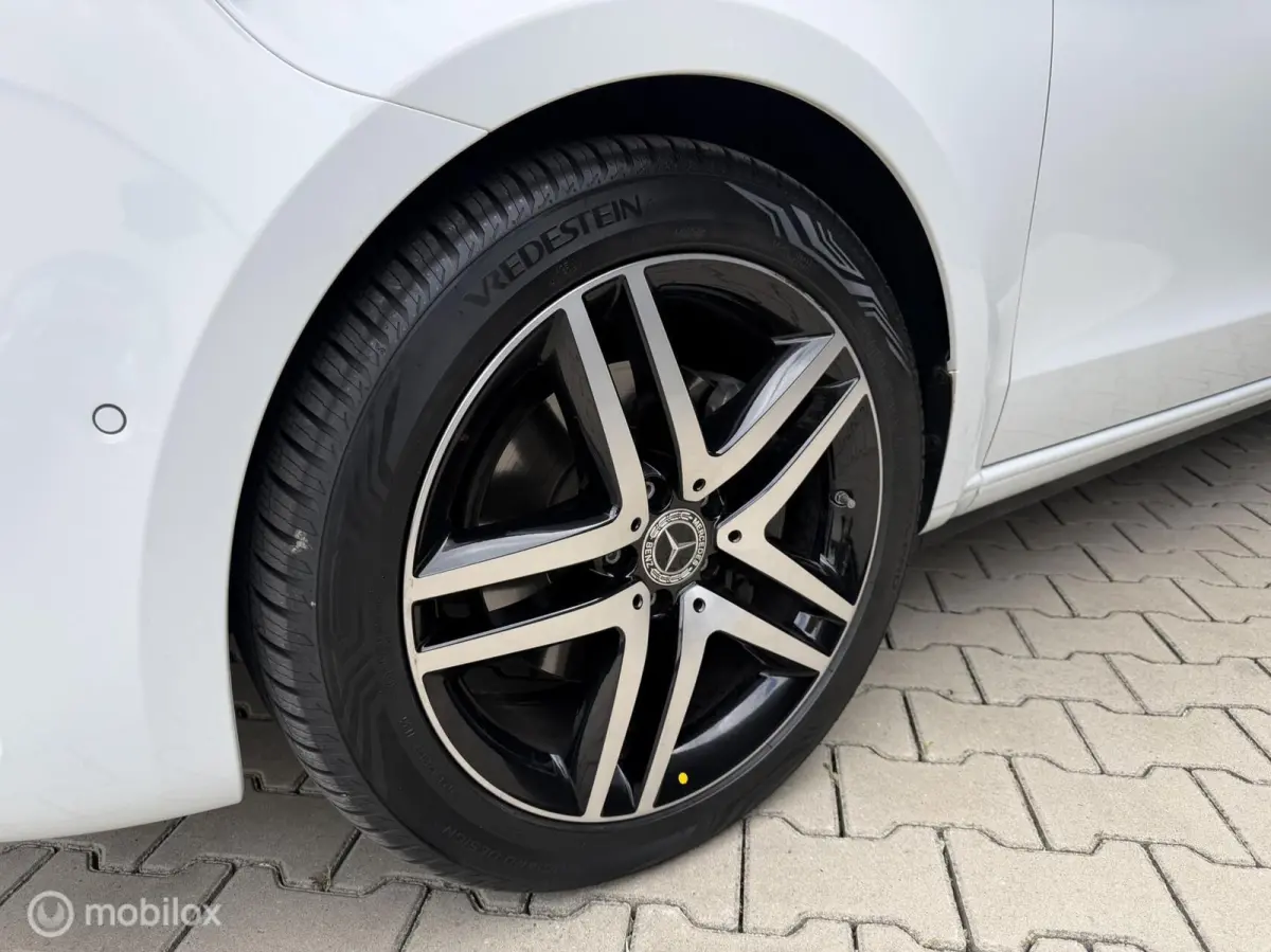 300d L2 Avantgarde |7 PERS | TREKHAAK |