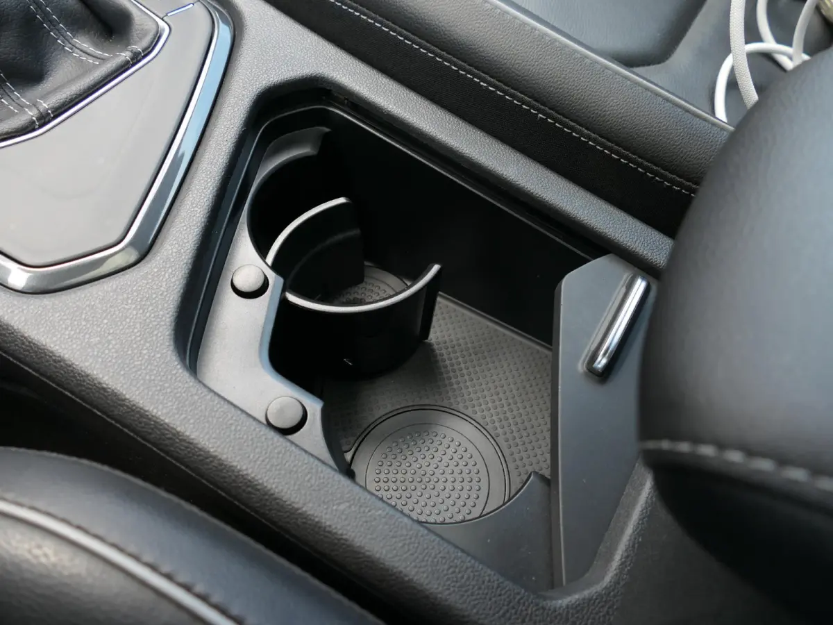 1.4 TSI eHybrid R-Line Business+ | Leder | Panoramadak | Memory | Trekhaak | Head-up display | Discover Pro | Elektrische achterklep | Apple-/Android Carplay | ACC | Dodehoek detectie | Stoe