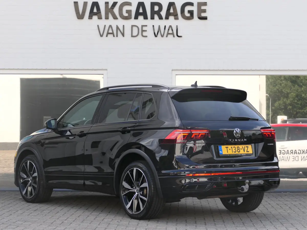 1.4 TSI eHybrid R-Line Business+ | Leder | Panoramadak | Memory | Trekhaak | Head-up display | Discover Pro | Elektrische achterklep | Apple-/Android Carplay | ACC | Dodehoek detectie | Stoe