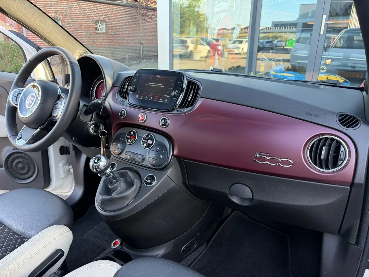 1.0 Hybrid Launch Edition|Rijklaarprijs|Pano dak|CarPlay|Sensoren|Lichtmetaal|