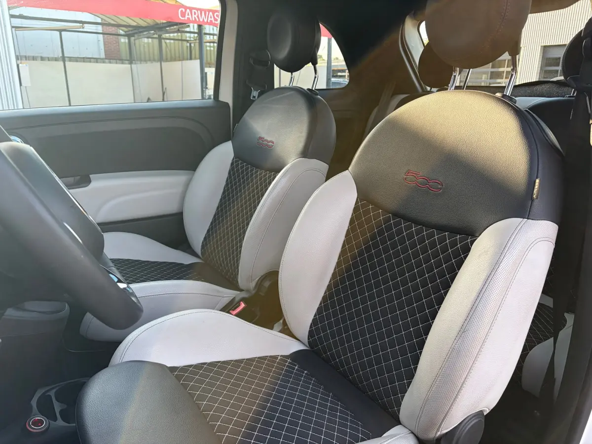 1.0 Hybrid Launch Edition|Rijklaarprijs|Pano dak|CarPlay|Sensoren|Lichtmetaal|