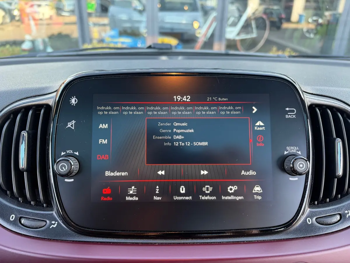 1.0 Hybrid Launch Edition|Rijklaarprijs|Pano dak|CarPlay|Sensoren|Lichtmetaal|