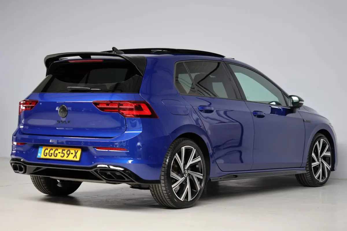 1.5 eTSI R-Line | panoramadak | camera | adap. cruise | dodehoek detectie | camera | keyless | sfeerverlichting