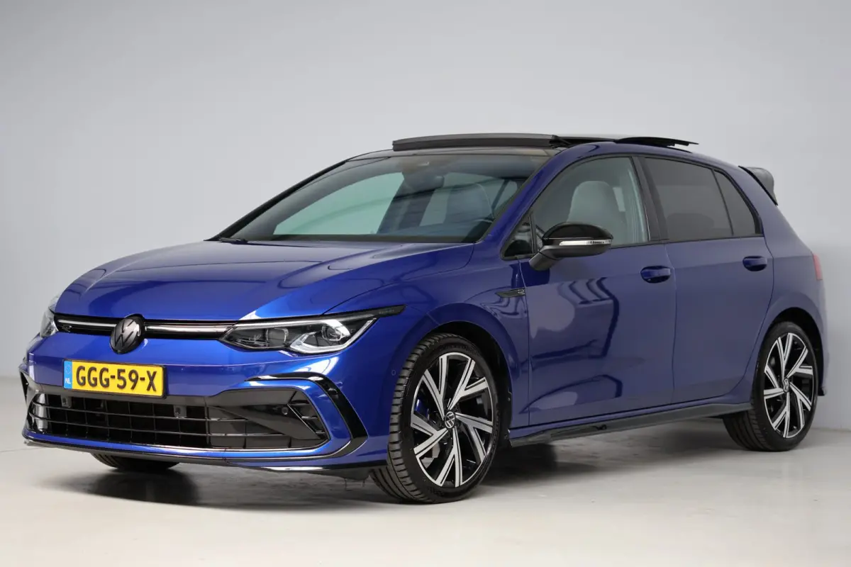 1.5 eTSI R-Line | panoramadak | camera | adap. cruise | dodehoek detectie | camera | keyless | sfeerverlichting