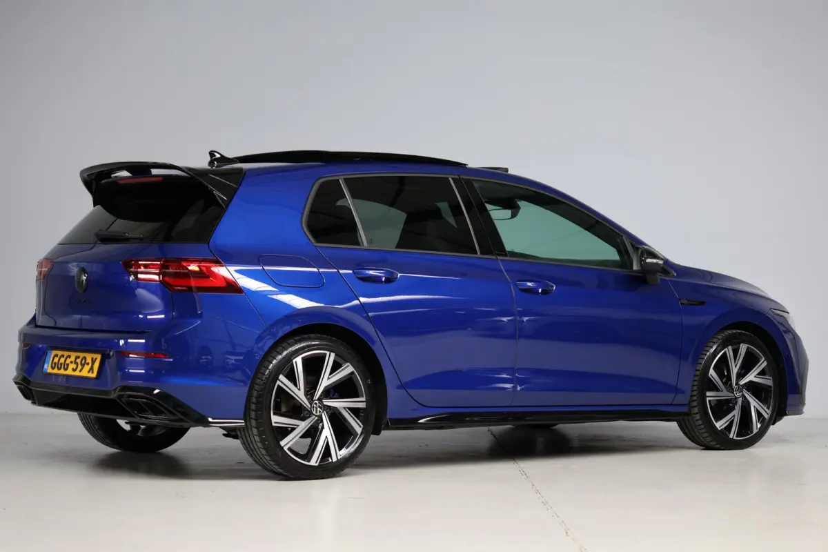 1.5 eTSI R-Line | panoramadak | camera | adap. cruise | dodehoek detectie | camera | keyless | sfeerverlichting