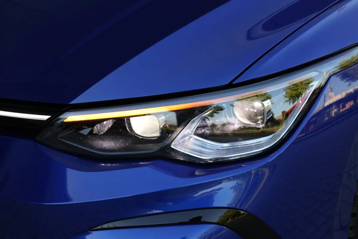 1.5 eTSI R-Line | panoramadak | camera | adap. cruise | dodehoek detectie | camera | keyless | sfeerverlichting