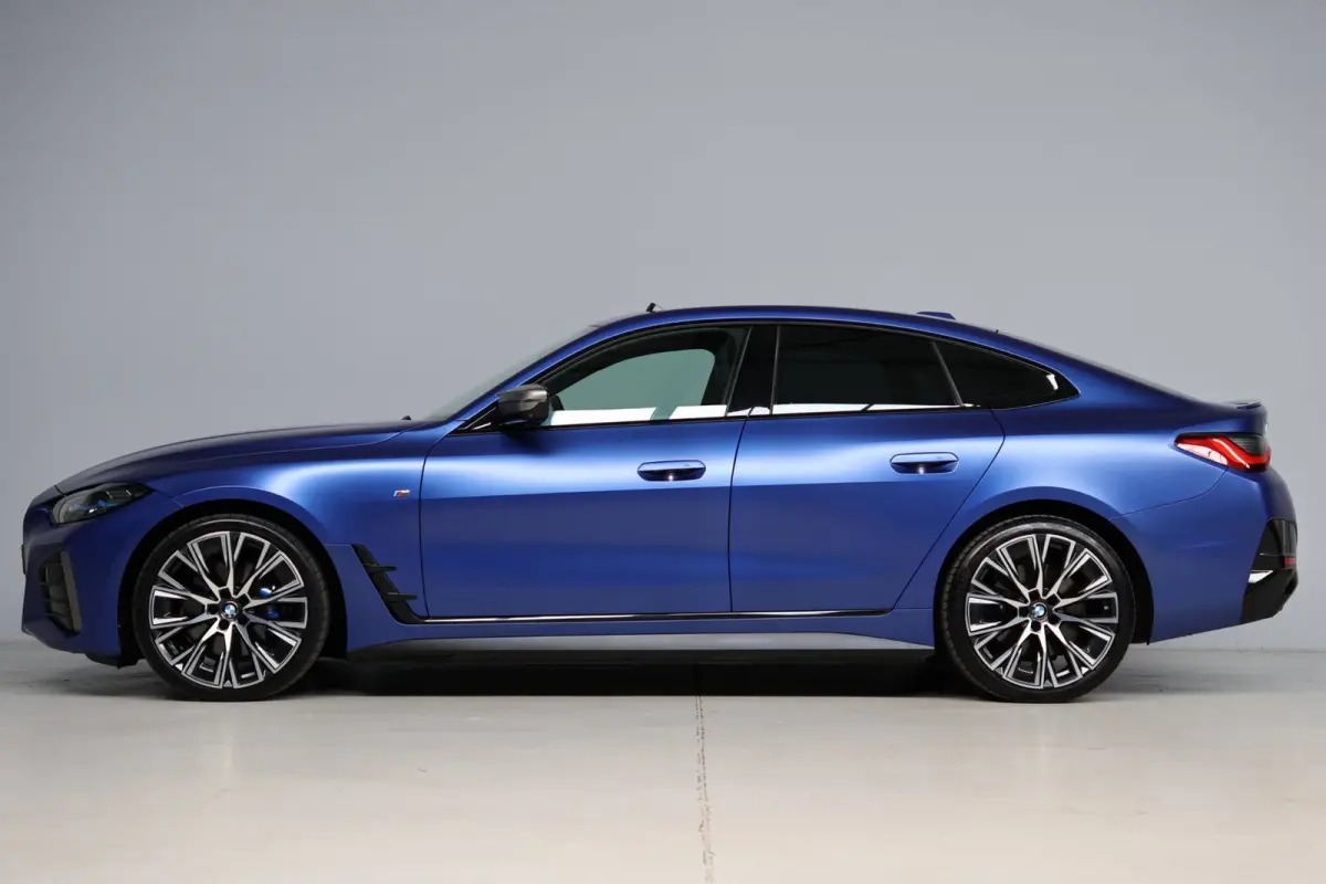 M50 High Executive M-sport | schuifkanteldak | m-sport seats | individual frozen | adap. cruise | carbon | harmankardon
