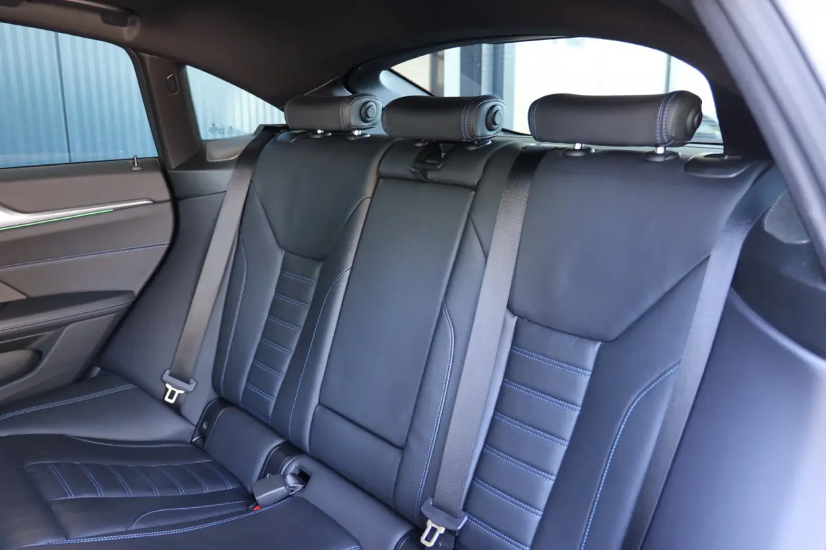M50 High Executive M-sport | schuifkanteldak | m-sport seats | individual frozen | adap. cruise | carbon | harmankardon