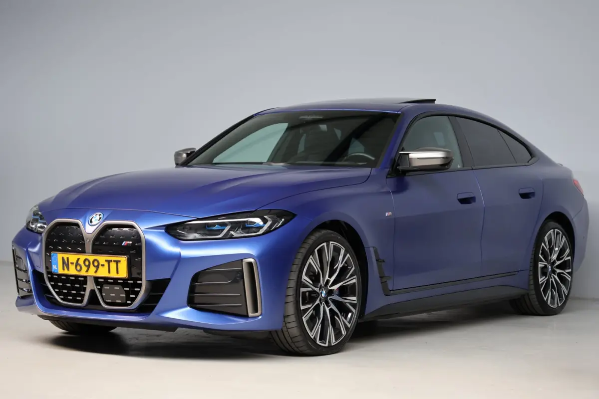 M50 High Executive M-sport | schuifkanteldak | m-sport seats | individual frozen | adap. cruise | carbon | harmankardon